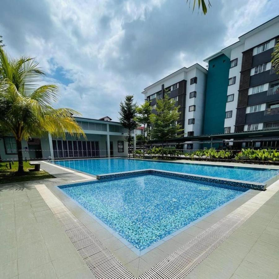 Wallaway2Stay Kiara Nilai Apartment 3 Bedroom Exteriör bild