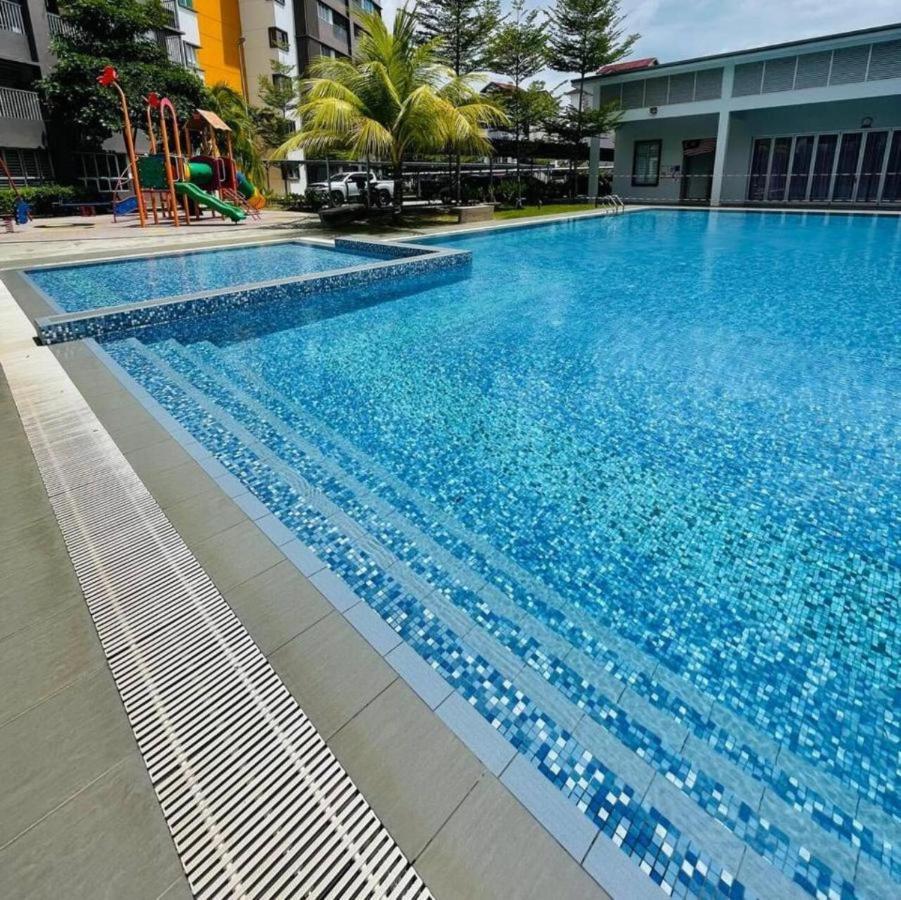 Wallaway2Stay Kiara Nilai Apartment 3 Bedroom Exteriör bild